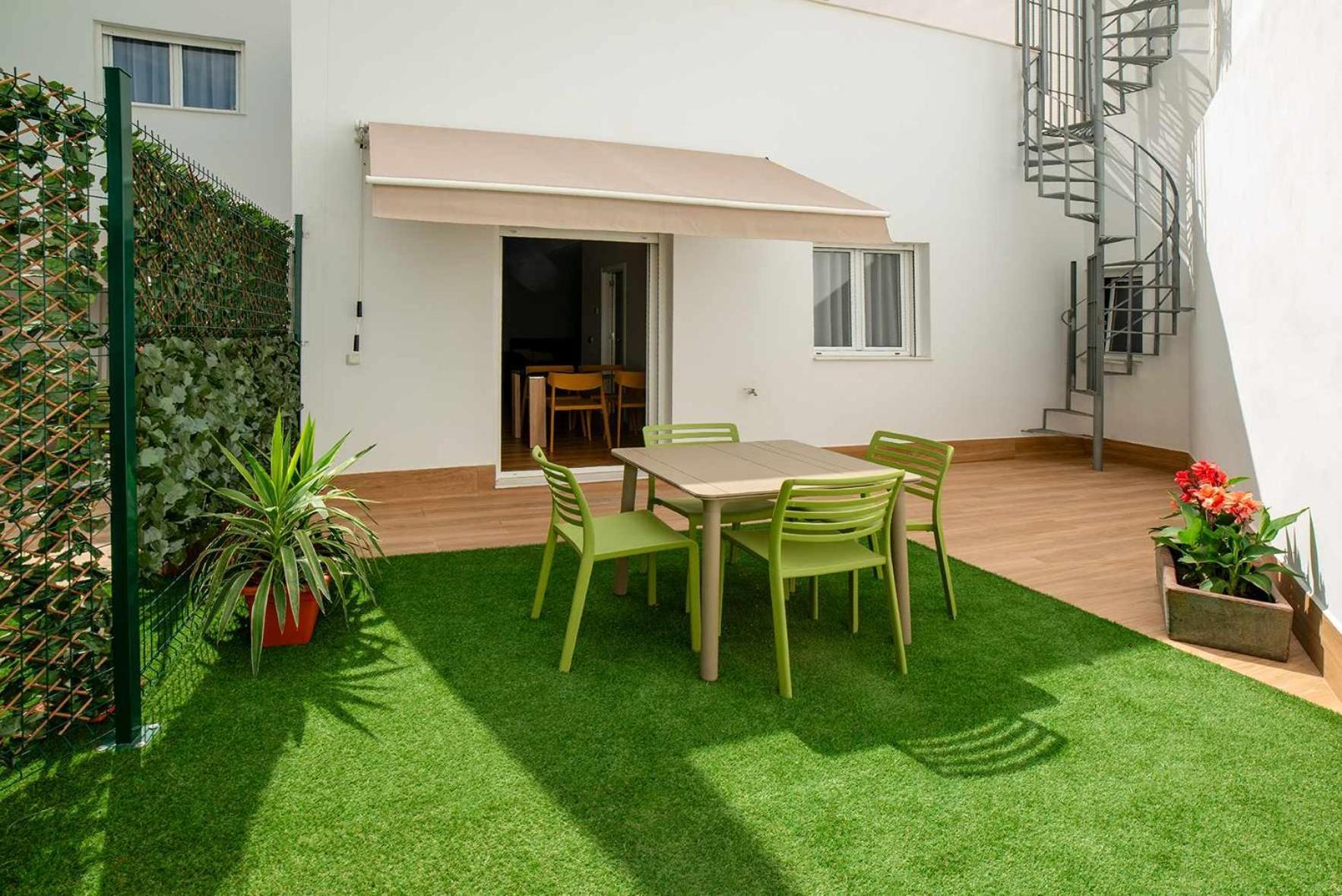 Patios De Apartamento *